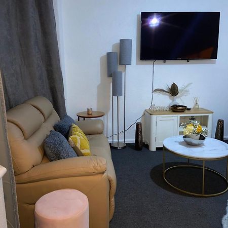 Handsworth Home - 2 Bedroomed 셰필드 외부 사진