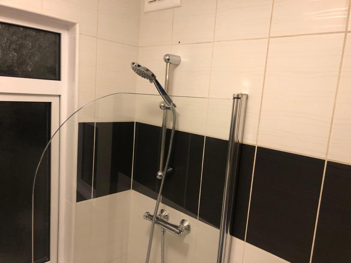 Handsworth Home - 2 Bedroomed 셰필드 외부 사진
